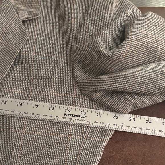 Cellini Collection Gray w/ Blush/Blue accents Men's Blazer - Picture 8 of 16